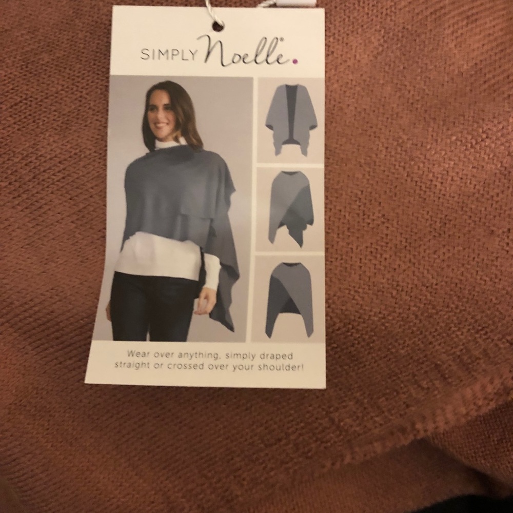☀️ NWT! Cardigan wrap. With FREE GIFT!